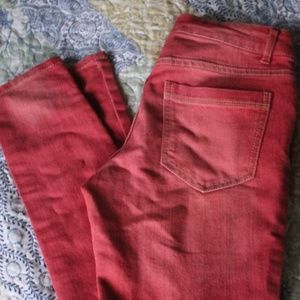 Faded Strawberry Skinny Jeana